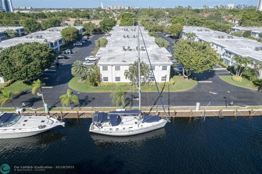 UNIQUE WATERFRONT GATED COMPLEX on the ICW in luxurious NE Fort - Beach Condo for sale in Fort Lauderdale, Florida on Beachhouse.com