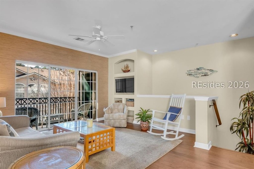 Enjoy easy island living in this bright and well-kept 1BR/1BA - Beach Condo for sale in Hilton Head Island, South Carolina on Beachhouse.com