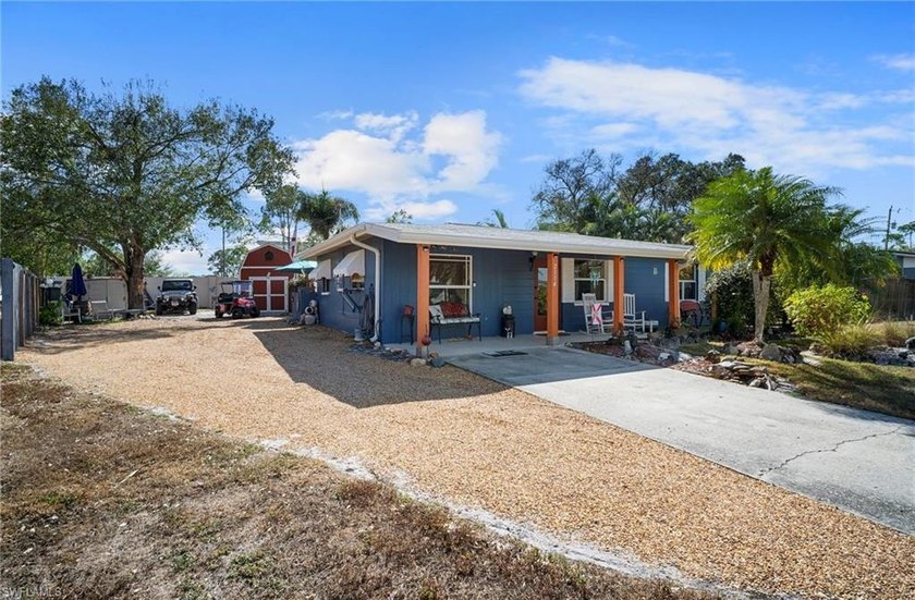 Back on the market due to Buyers financing falling through. This - Beach Home for sale in North Fort Myers, Florida on Beachhouse.com