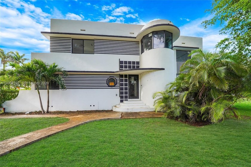 Located in the highly sought-after Hollywood Lakes community - Beach Home for sale in Hollywood, Florida on Beachhouse.com