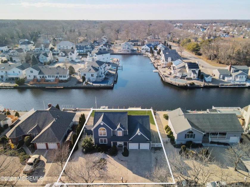 Welcome to your waterfront oasis in the coveted Berkeley Shores - Beach Home for sale in Bayville, New Jersey on Beachhouse.com