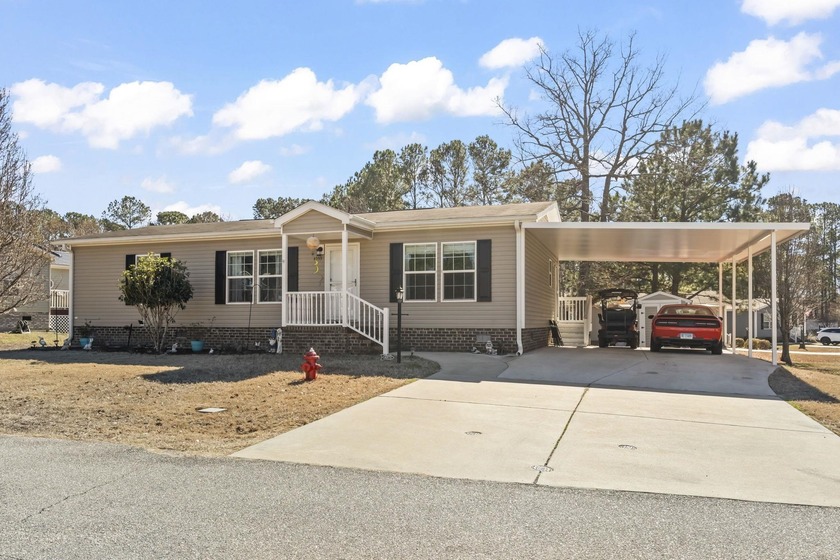 Welcome Home to this beautifully maintained 3 bedroom 2 bathroom - Beach Home for sale in Little River, South Carolina on Beachhouse.com