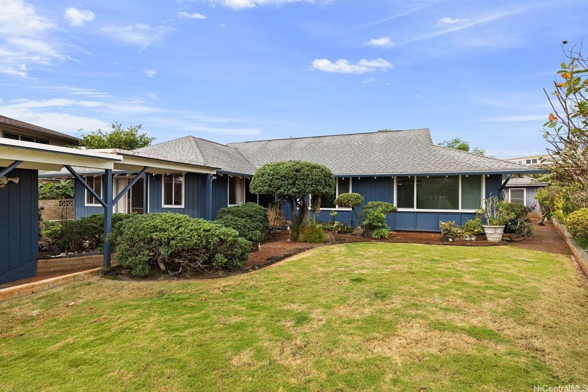 Owning a piece of paradise is an understatement! Enjoy a calm - Beach Home for sale in Mililani, Hawaii on Beachhouse.com