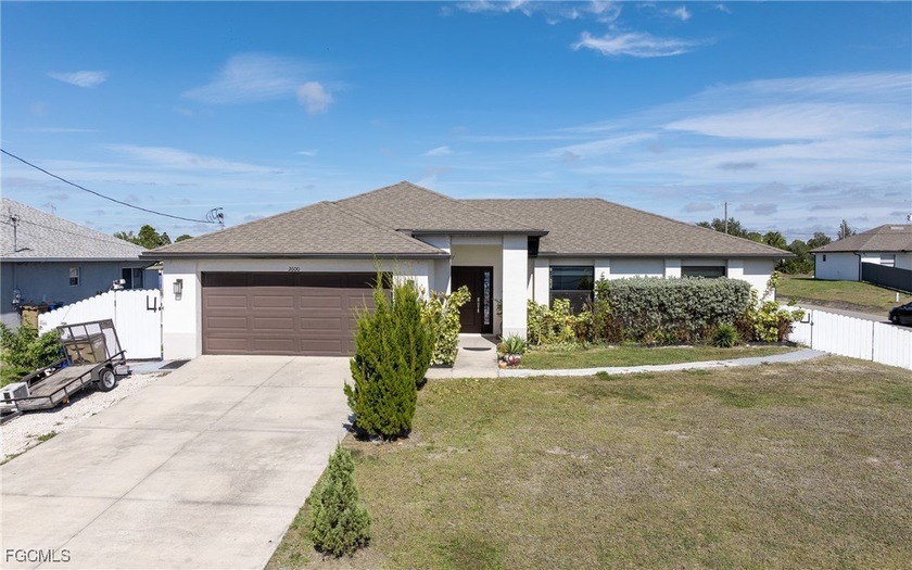 Beautiful and well-maintained 3-bedroom, 2-bath home located in - Beach Home for sale in Lehigh Acres, Florida on Beachhouse.com
