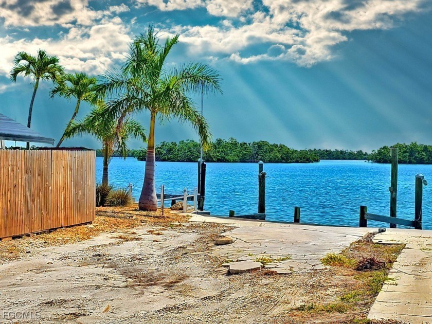 Build your beach home and enjoy gorgeous eastern views across - Beach Lot for sale in Fort Myers Beach, Florida on Beachhouse.com