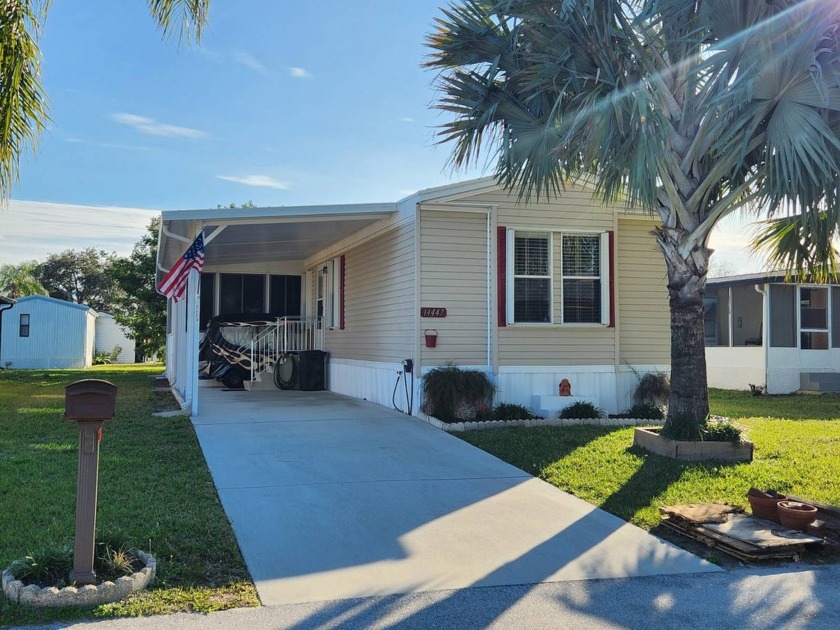 Welcome to this this 2 bd / 2 bath with plenty of space and - Beach Home for sale in Fort Pierce, Florida on Beachhouse.com