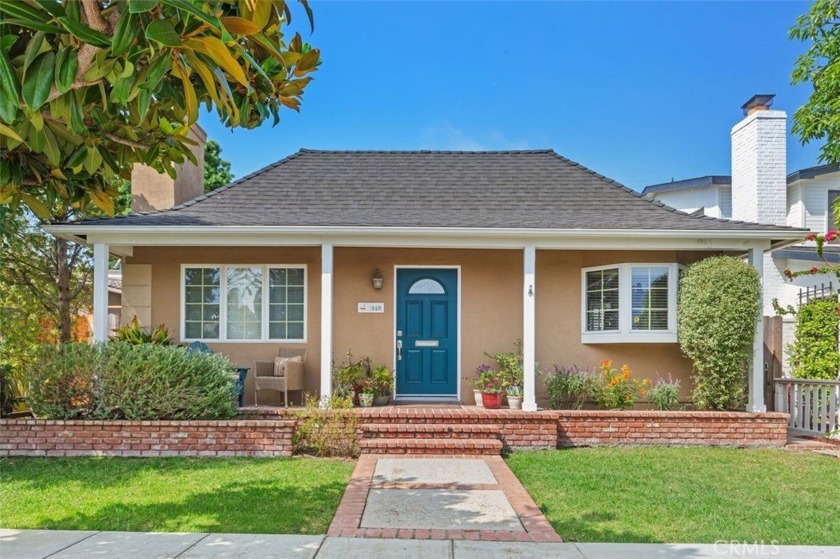 New Pricing & refreshed Primary Suite! Traditional home in - Beach Home for sale in Long Beach, California on Beachhouse.com