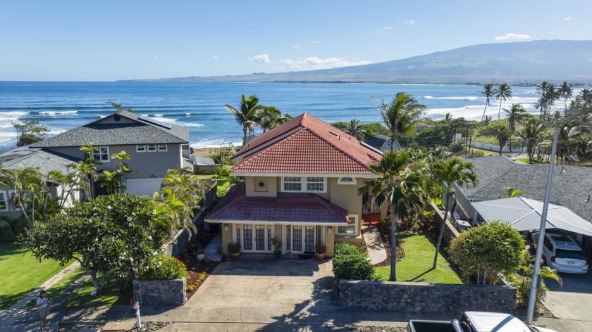 Stunning direct Ocean View just two blocks from the beach, with - Beach Home for sale in Wailuku, Hawaii on Beachhouse.com