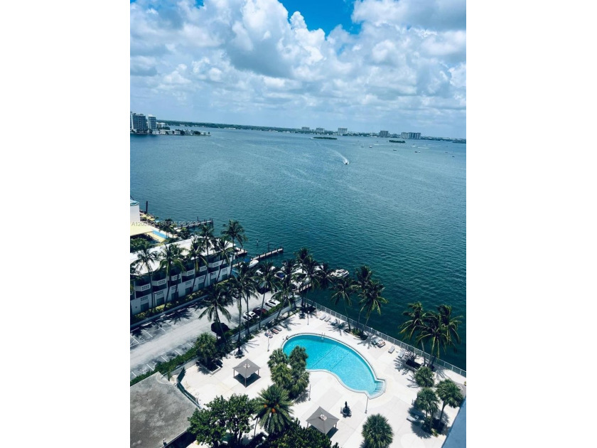 Penthouse unit offering breathtaking views and abundant natural - Beach Condo for sale in North Bay Village, Florida on Beachhouse.com