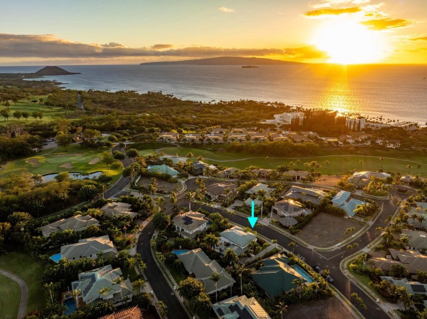 Enter this elegant Wailea Golf Vistas home through the bespoke - Beach Home for sale in Kihei, Hawaii on Beachhouse.com