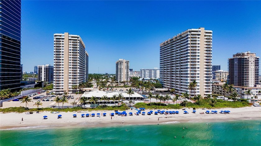 THIS LUXURY CONDO LOCATED IN THE HEART OF HALLANDALE BEACH - Beach Condo for sale in Hallandale Beach, Florida on Beachhouse.com