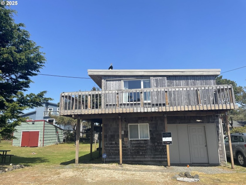 Tierra Del Mar is a small quiet area just north of Cape Kiwanda - Beach Home for sale in Cloverdale, Oregon on Beachhouse.com
