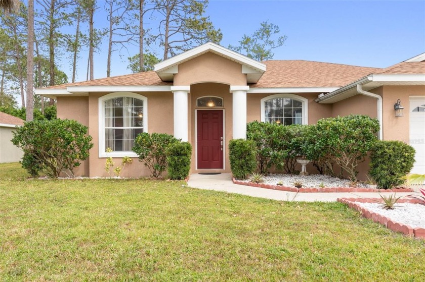 Welcome to this Beautifully Maintained Residence, MOVE IN READY - Beach Home for sale in Palm Coast, Florida on Beachhouse.com