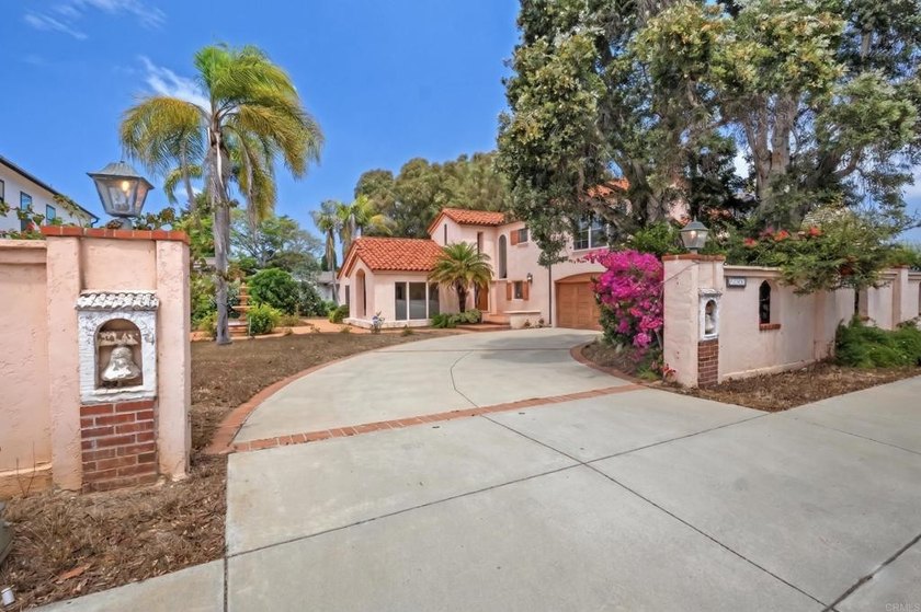 Nestled on a generous quarter-acre lot in one of Olde Carlsbad's - Beach Home for sale in Carlsbad, California on Beachhouse.com