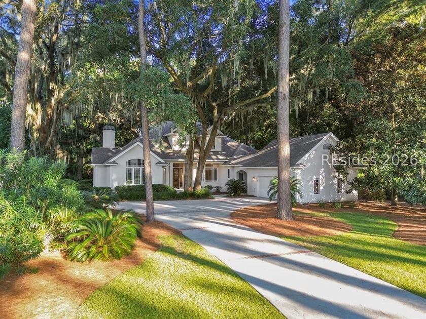 Framed by majestic oaks in the heart of the Belfair golf - Beach Home for sale in Bluffton, South Carolina on Beachhouse.com