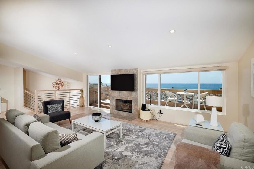 More Pictures 4/3-Stunning Down-to-the-Studs Remodel with - Beach Condo for sale in Solana Beach, California on Beachhouse.com