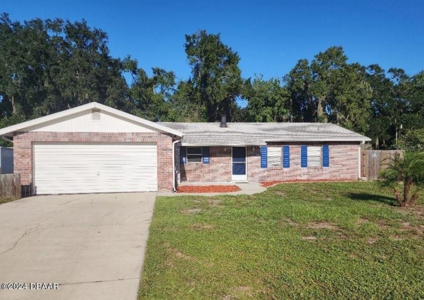 This 3-bedroom, 2-bathroom block home is a fantastic find! It - Beach Home for sale in Edgewater, Florida on Beachhouse.com