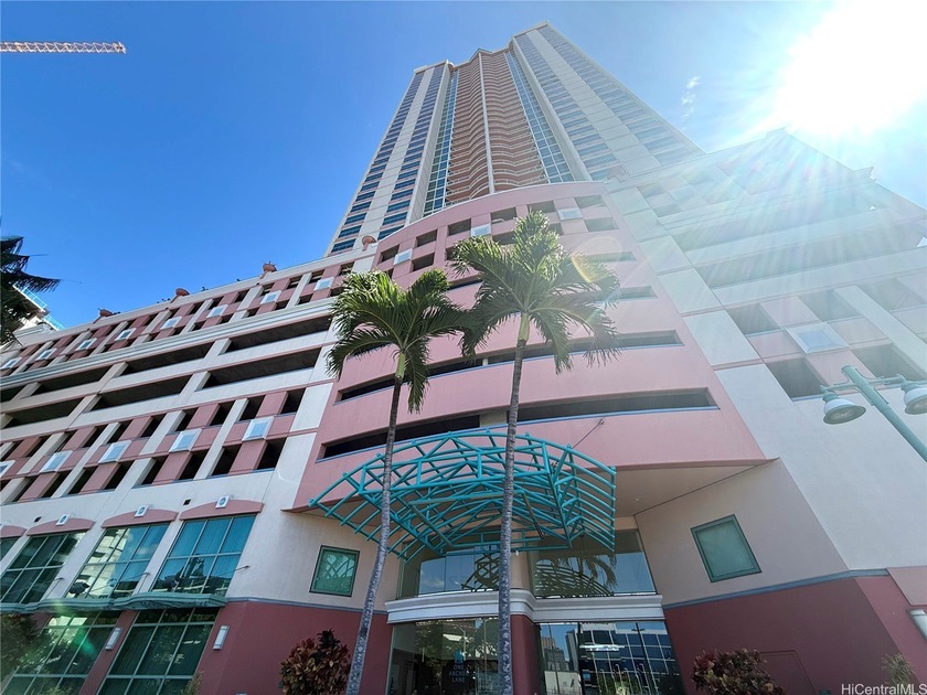 Desirable 2-bedroom, 2-bath unit at One Archer Lane featuring - Beach Condo for sale in Honolulu, Hawaii on Beachhouse.com