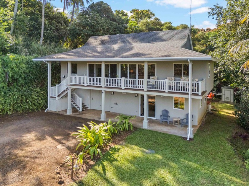 Surrounded by tropical greenery, this beautifully renovated home - Beach Home for sale in Haiku, Hawaii on Beachhouse.com