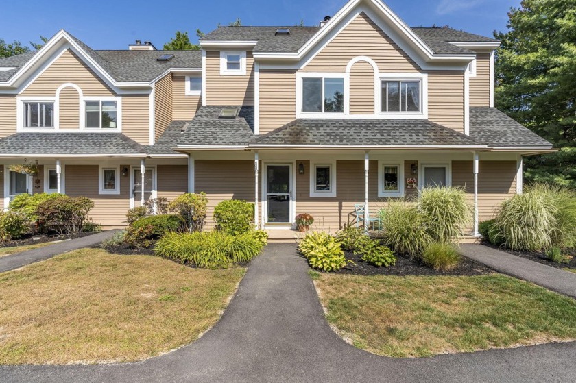 Welcome to this spacious townhouse condo, located in a quiet - Beach Condo for sale in Portland, Maine on Beachhouse.com