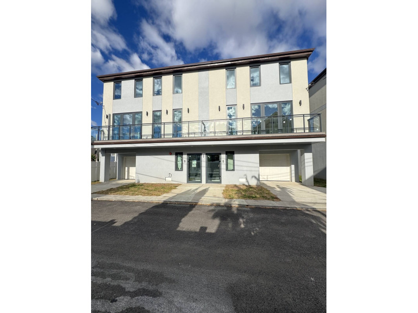 New Construction Home ! Every detail has been thoughtfully - Beach Townhome/Townhouse for sale in Brooklyn, New York on Beachhouse.com