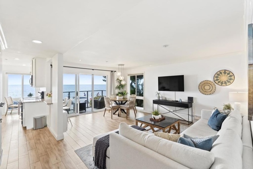 Rare opportunity to own in one of La Jolla's few short-term - Beach Condo for sale in La Jolla, California on Beachhouse.com