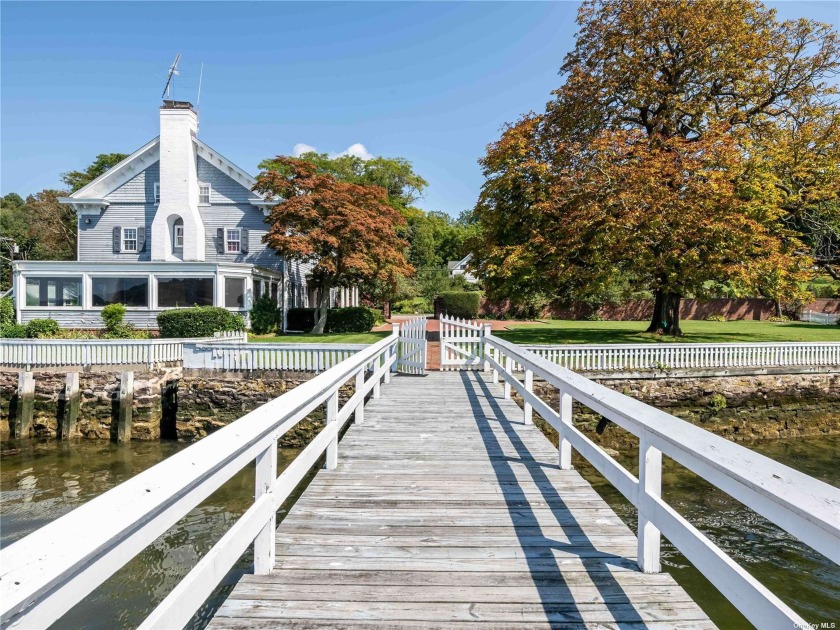 Prestigious waterfront estate and cottage in the sought-after - Beach Home for sale in Cold Spring Harbor, New York on Beachhouse.com