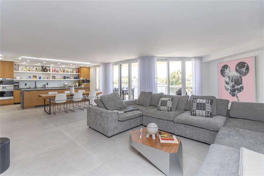 3 bedrooms, 3 bathrooms townhouse featuring unobstructed - Beach Condo for sale in Aventura, Florida on Beachhouse.com