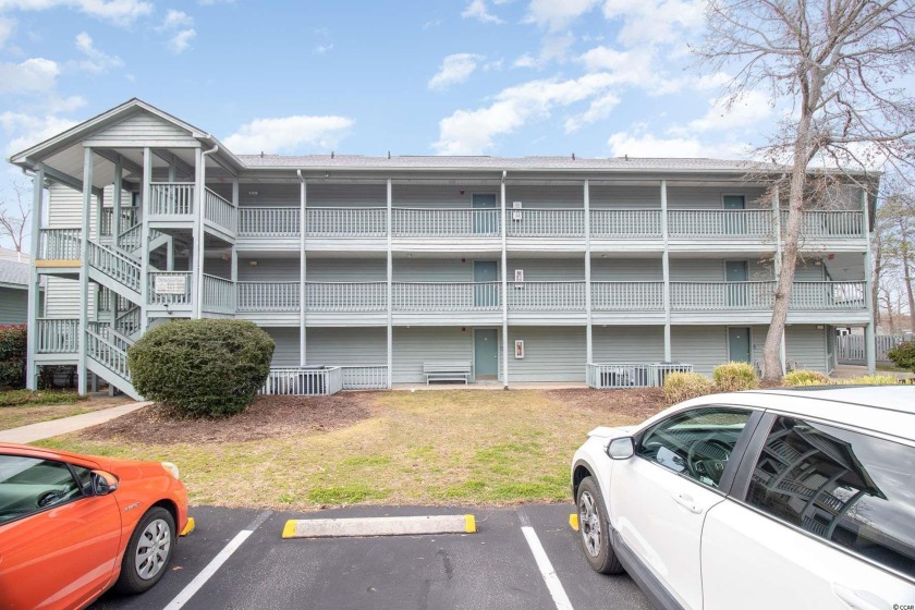 Must SEE!! Take a look at this beautiful 2 bedroom 2 bathroom - Beach Condo for sale in Myrtle Beach, South Carolina on Beachhouse.com