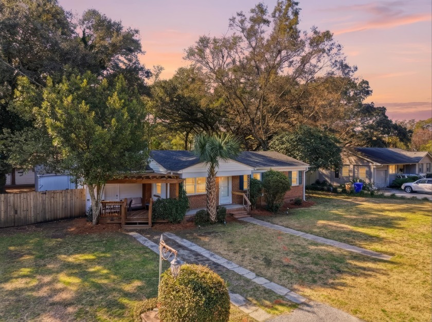 Are you looking for one of the BEST locations in the entire - Beach Home for sale in Charleston, South Carolina on Beachhouse.com