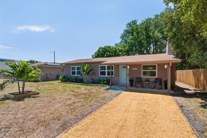 One or more photo(s) has been virtually staged. As soon as you - Beach Home for sale in Gulfport, Florida on Beachhouse.com