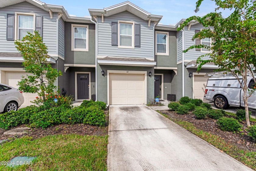 Welcome to this beautifully designed 2020-built townhome in the - Beach Townhome/Townhouse for sale in Port Orange, Florida on Beachhouse.com