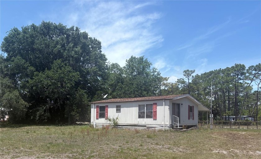 Handyman special in Homosassa. Nestled on a peaceful half an - Beach Home for sale in Homosassa, Florida on Beachhouse.com