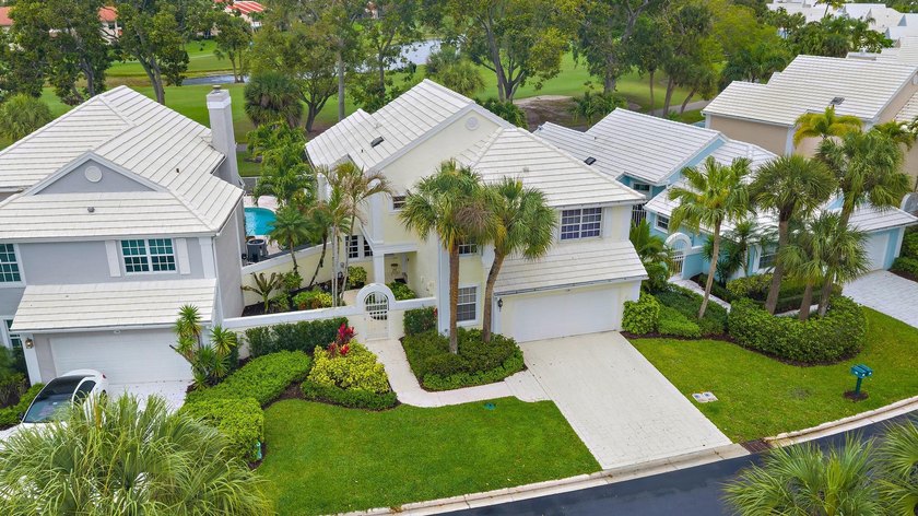 Beautifully maintained 3-bedroom, 2.5-bath, two-story home - Beach Home for sale in Palm Beach Gardens, Florida on Beachhouse.com