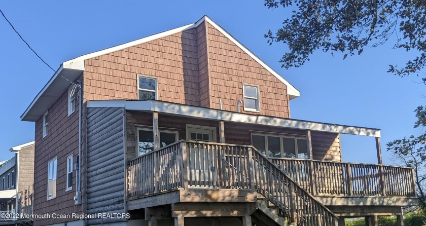 Amazing Waterviews & Location~Bring Your Design Ideas~Easy - Beach Home for sale in Leonardo, New Jersey on Beachhouse.com