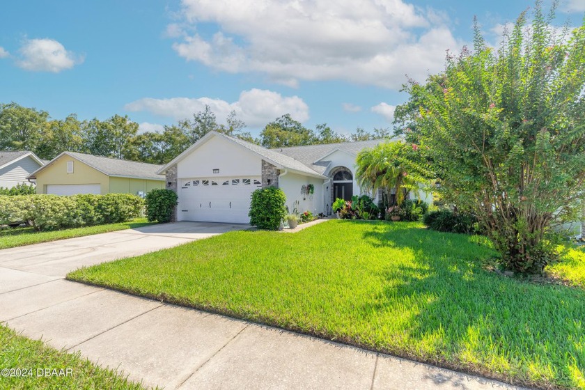 Stunning Lakefront Home in Port Orange!  Opportunity Awaits on - Beach Home for sale in Port Orange, Florida on Beachhouse.com