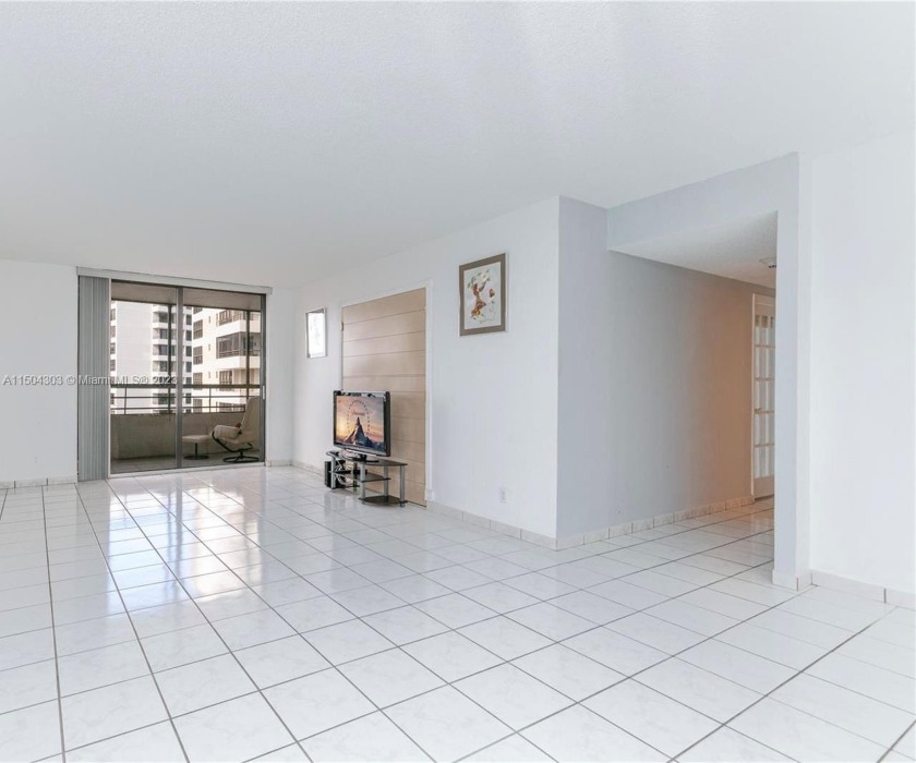 Incredible opportunity for a 2-bedroom, 2-bathroom residence at - Beach Condo for sale in Hallandale Beach, Florida on Beachhouse.com