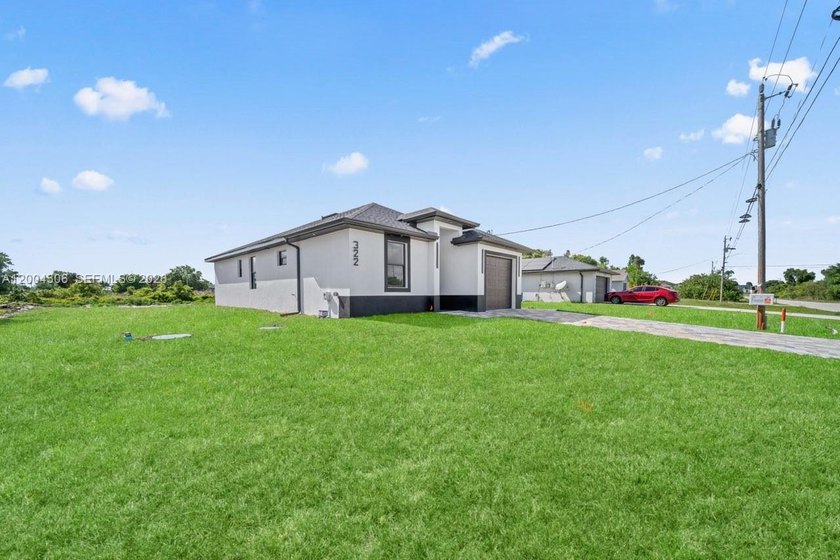 BRAND NEW CONSTRUCTION, *MOVE IN READY! SELLER CONTRIBUTION FOR - Beach Home for sale in Lehigh Acres, Florida on Beachhouse.com