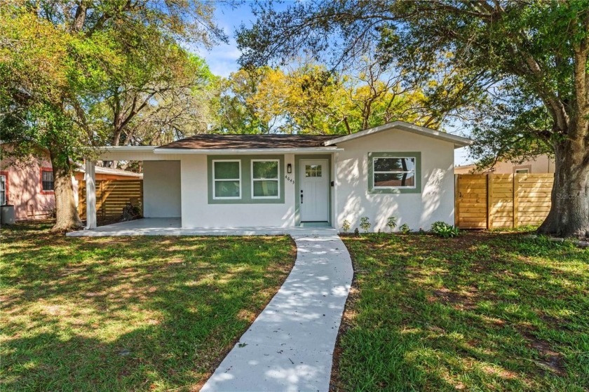 COMPLETELY UPDATED AND MOVE IN READY!  This 1,100 Sq Ft under - Beach Home for sale in St. Petersburg, Florida on Beachhouse.com