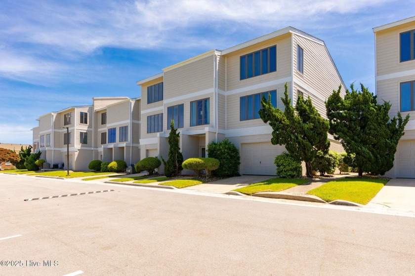 Welcome to this stunning and spacious oceanside condo in one of - Beach Condo for sale in Pine Knoll Shores, North Carolina on Beachhouse.com