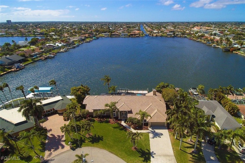 Magnificent Views, Breathtaking Sunsets & a Boater's Dream! - Beach Home for sale in Cape Coral, Florida on Beachhouse.com