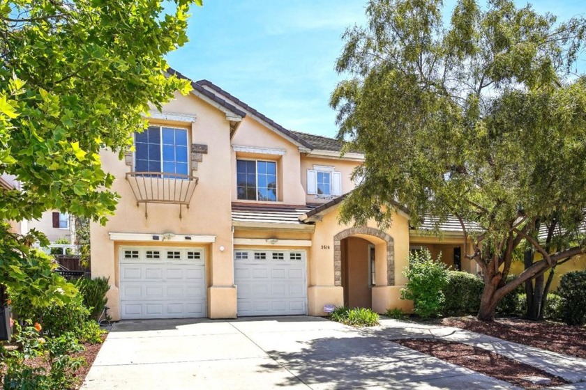 Welcome to this stunning 5-bedroom, 3-bathroom home, offering 2 - Beach Home for sale in San Jose, California on Beachhouse.com
