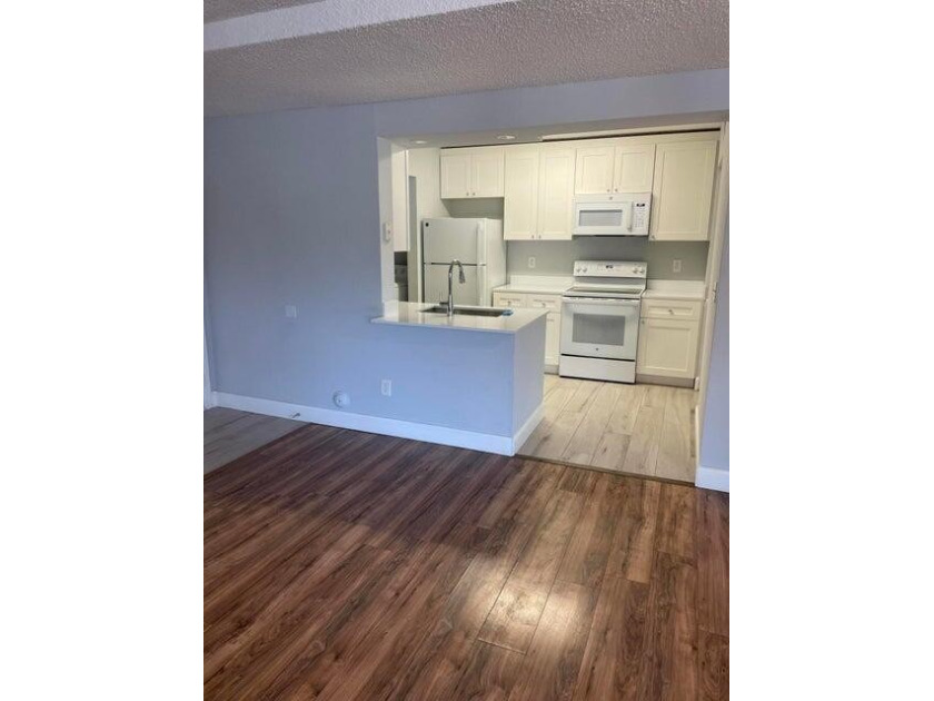 Beautiful and spacious condo on the first floor in  family - Beach Condo for sale in Pompano Beach, Florida on Beachhouse.com