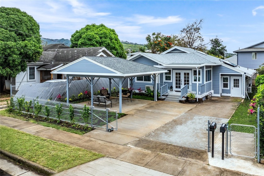 This extensively redesigned and renovated Honolulu property - Beach Home for sale in Honolulu, Hawaii on Beachhouse.com
