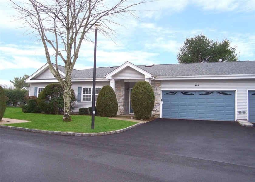 Welcome To The Waterways, An Active 55Yr+ Guarded & Gated - Beach Condo for sale in Brookhaven, New York on Beachhouse.com