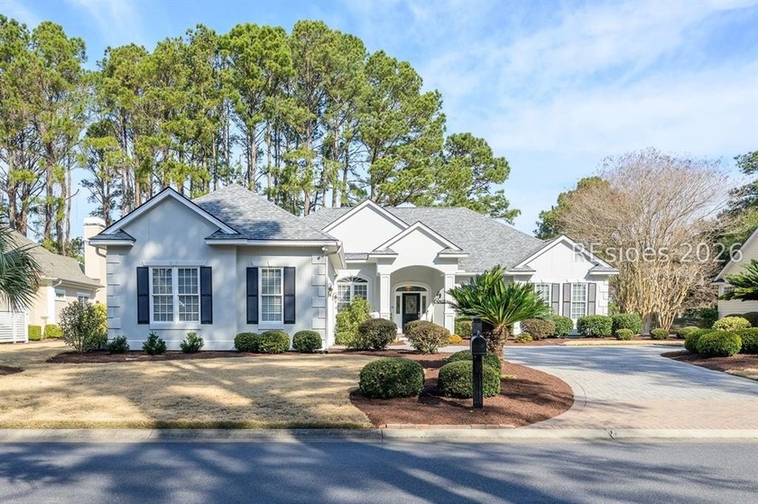 Better hurry! This awesome Fredericksburg model home with 4 - Beach Home for sale in Bluffton, South Carolina on Beachhouse.com