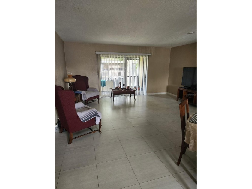 Nice 4-bedroom, 2-bathroom condo. 2nd floor unit. Large open - Beach Condo for sale in Tampa, Florida on Beachhouse.com