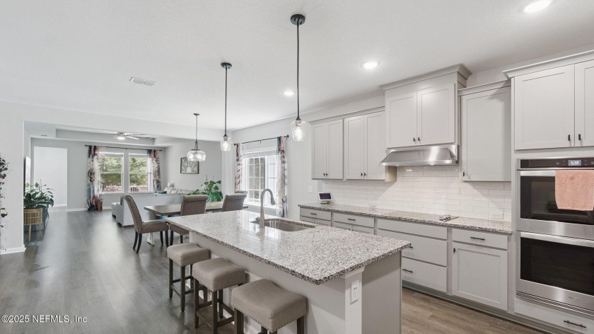 Single-level ranch that blends style and function in a smart - Beach Home for sale in Middleburg, Florida on Beachhouse.com