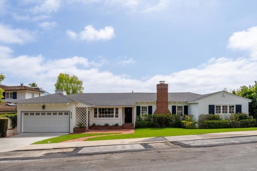 A charming Upper Hermosa modern ranch-style home with panoramic - Beach Home for sale in La Jolla, California on Beachhouse.com