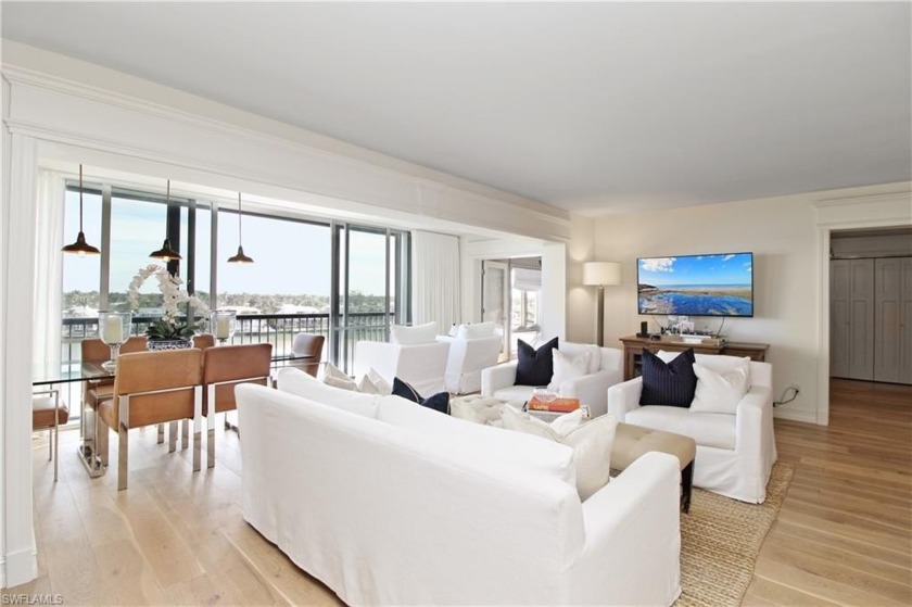 This is an amazing condo with  exquisite, high-end renovations - Beach Home for sale in Naples, Florida on Beachhouse.com